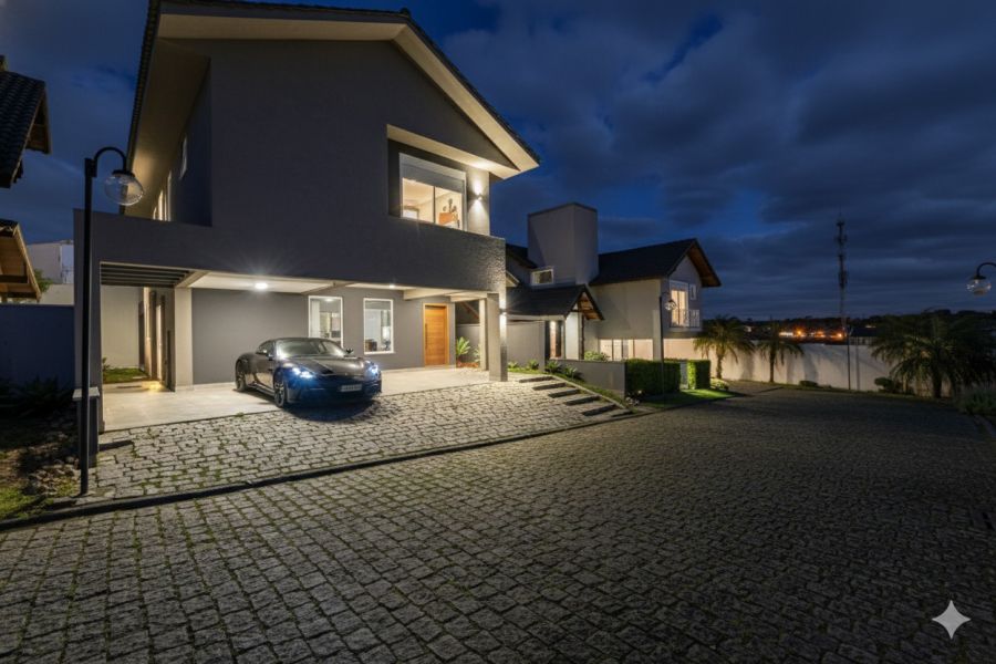 Casa Alto Padr�o - Venda - Santa Felicidade - Curitiba - PR