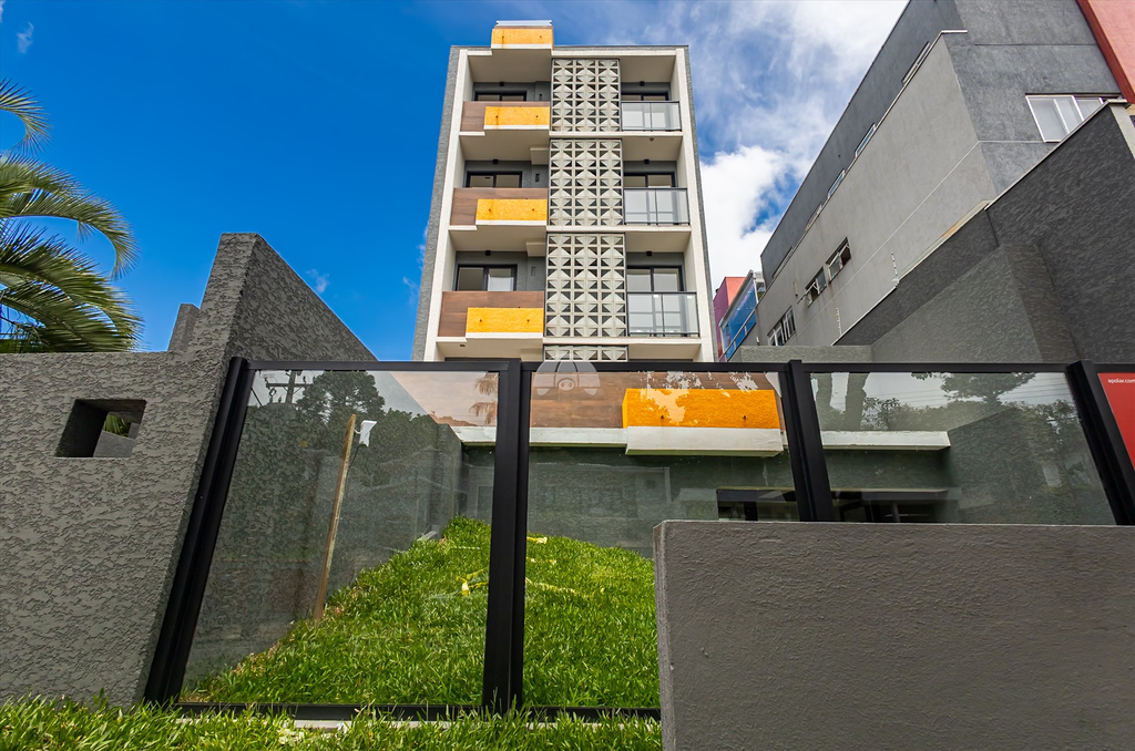 Studio - Venda - Bom Retiro - Curitiba - PR