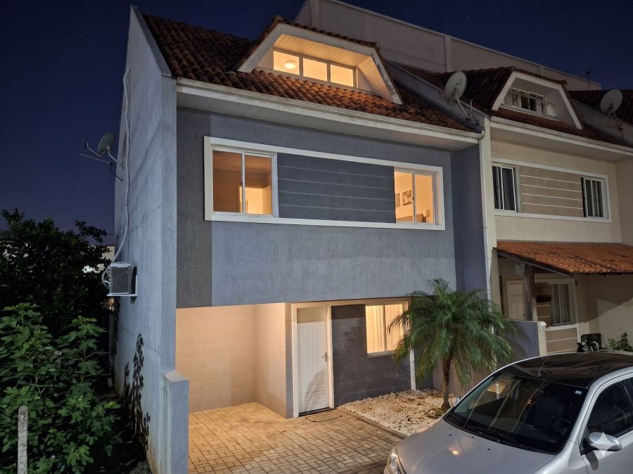 Sobrado - Venda - Santa Cândida - Curitiba - PR